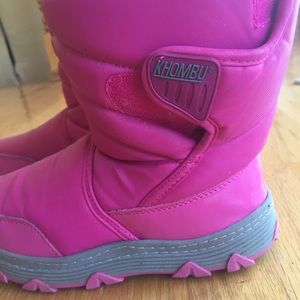 Khombu Girls Pink Pull-On Snow Boots